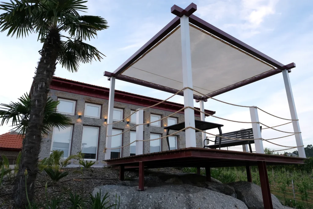 alojamento-local-santo-tirso-casa-do-varandao-vista-exterior-dia