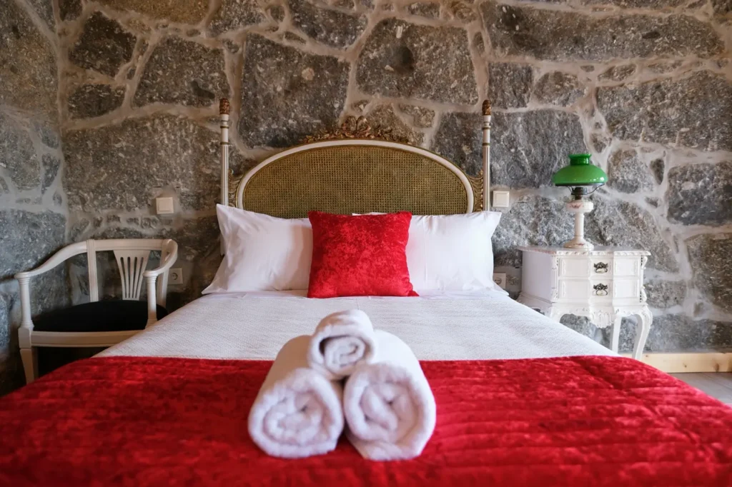 alojamento-local-santo-tirso-casa-dos-namorados-quarto-perto-de-guimaraes