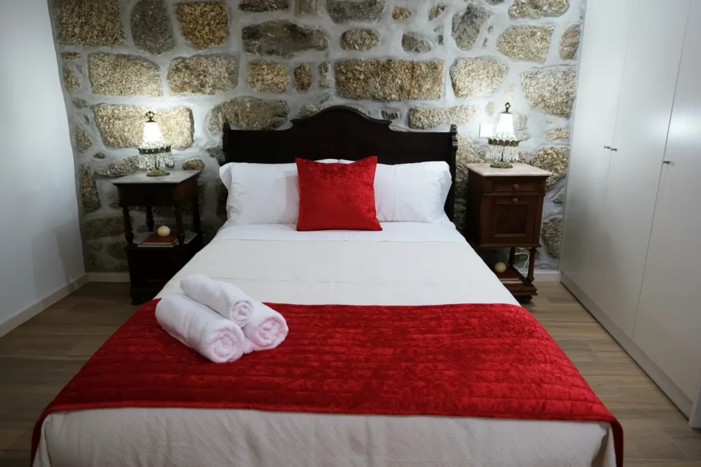 turismo-rural-santo-tiro-casa-da-criada-quarto-luxo